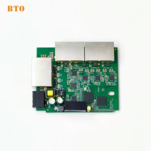 Service d'assemblage de circuits imprimés (PCB) et de montage par placement de composants (SMT) pour onduleurs solaires photovoltaïques, avec dissipation thermique et vernis protecteur pour onduleurs de tension. - Product Image 1