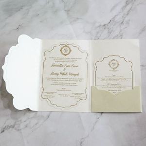 Veste personnalisée en velours à trois poches pliantes en feuille d'or pour cartes d'invitation de mariage <span class=keywords><strong>Champagne</strong></span> Beige - Product Image 6
