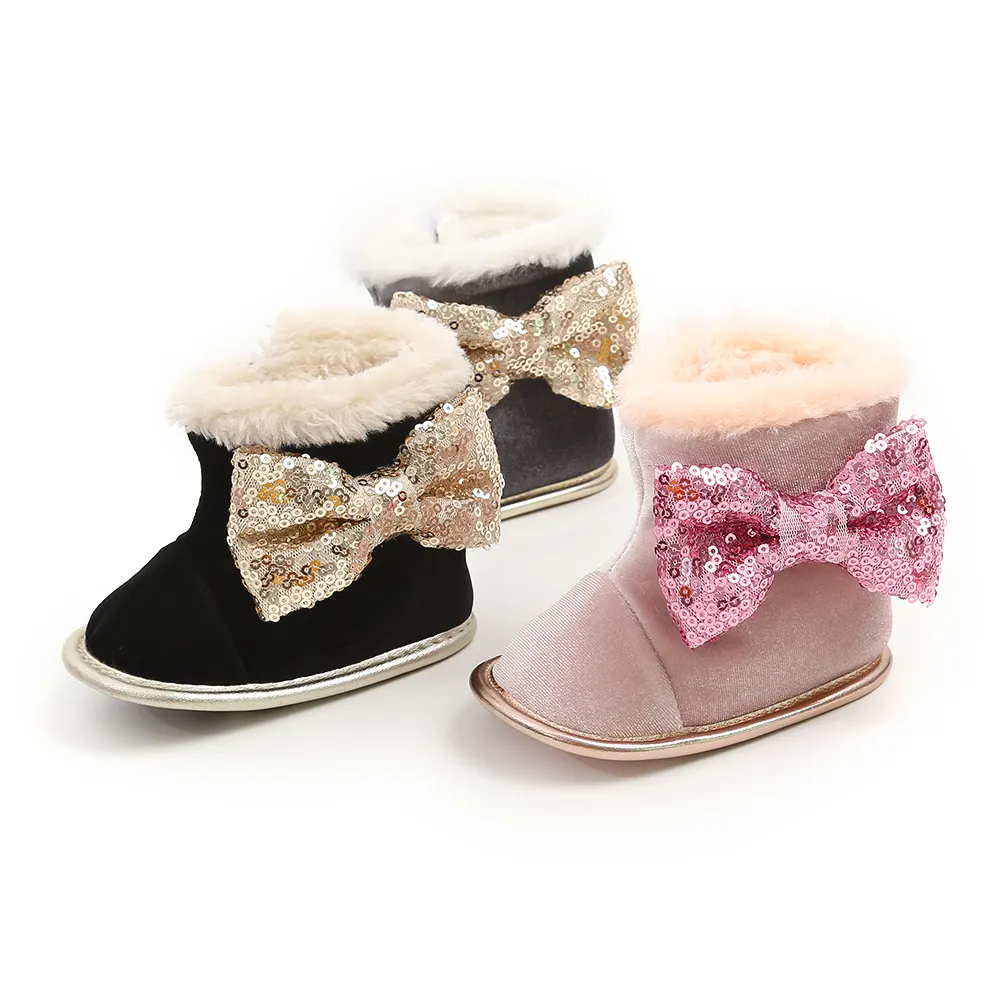 Venta al por mayor baratos de franela Bowknot niña 0-18 meses infantil cuna botines bebé