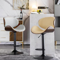 Chaise pivotante de fabricant pour salon de coiffure, hôtel, tabouret de bar, tabouret de comptoir, chaise haute de bar en cuir italien