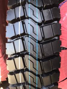 Neumáticos Comerciales para Camiones de Trabajo Pesado Todoterreno 700/15 8.25-20 11r22.5 295/75r22.5 - Product Image 6