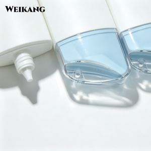 Nouvelle conception 2026 – Bouteille d'emballage cosmétique avec cordon de suspension, flacon souple en plastique portable pour la plage et les voyages - Product Image 4
