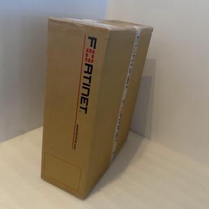 อุปกรณ์ไฟร์วอลล์เครือข่าย Fortinet Fortigate <span class=keywords><strong>600F</strong></span> <span class=keywords><strong>FG</strong></span>-<span class=keywords><strong>600F</strong></span>-BDL-950-12 รุ่นดั้งเดิม <span class=keywords><strong>FG</strong></span>-<span class=keywords><strong>600F</strong></span> - Product Image 3