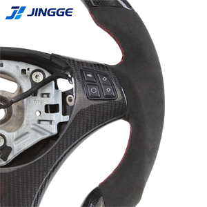 Volante <span class=keywords><strong>M</strong></span> Performance LED per <span class=keywords><strong>BMW</strong></span> E60 E72 E63 E90 E91 E92 E93 M3 con Fori per Paddle 2005-2011 in Fibra di Carbonio - Product Image 5