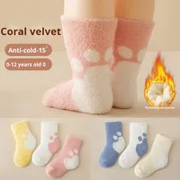 Herbst/Winter Crew Wadenlange Warme Flauschige Babysocken Weiche Plüsch Neugeborenen Thermosocken Rutschfest Antibakteriell Dick Gestrickt Kunstnerz