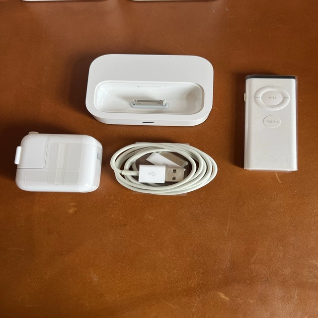 Second-hand Original Used for Video Classic Data Line Firewire Chargerdock Universal Remote Control Charging Base Universal Dock
