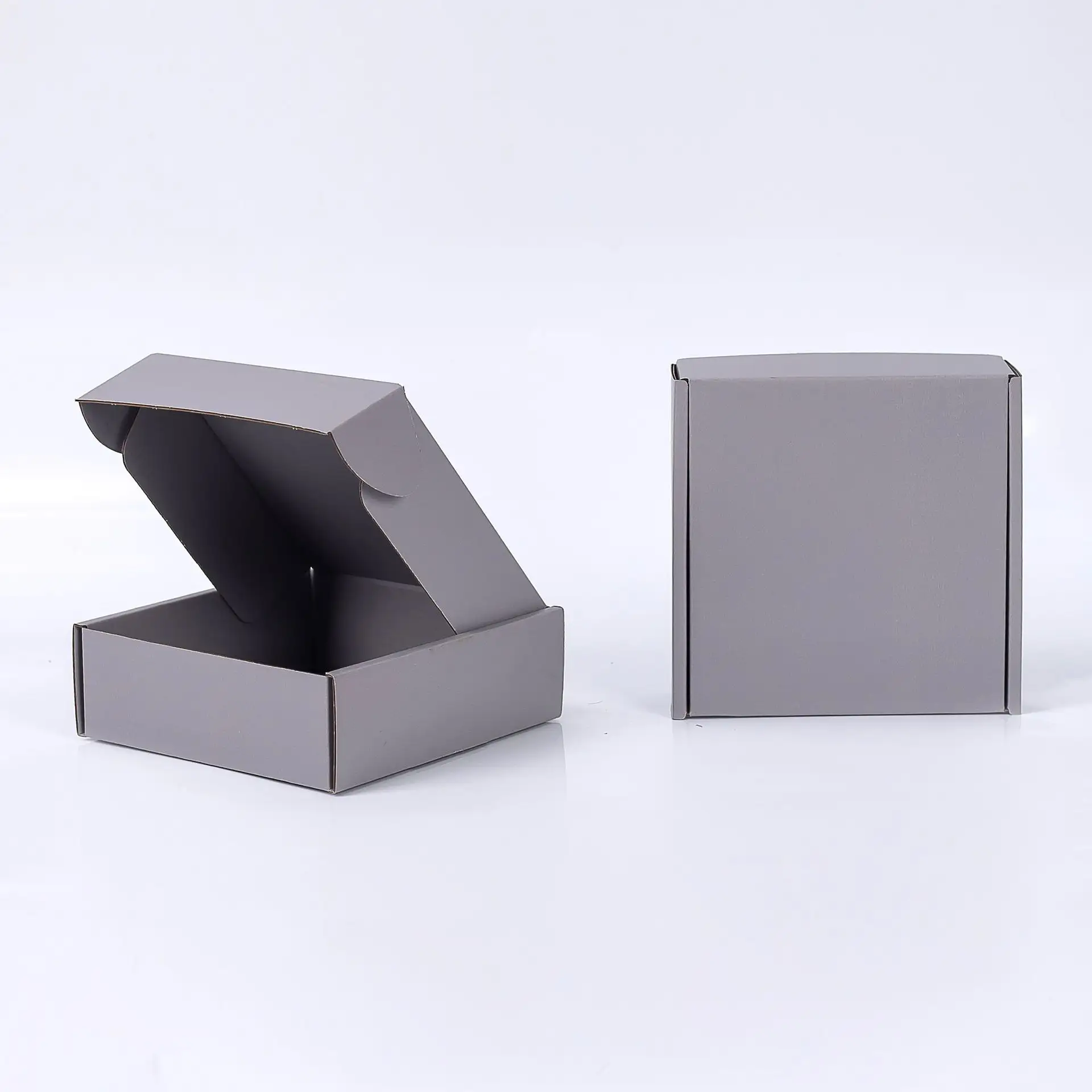Pemasok Tiongkok kotak kemasan coklat Kraft daur ulang warna kustom kotak pengiriman kecil kotak hadiah kertas botol parfum