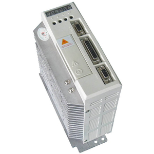 มอเตอร์และชุดขับเคลื่อนสำหรับเครื่องแกะสลักไม้ Ce Certification Synmot 1.5kw 3 เฟส 220v รุ่น Sm10-15cb - Product Image 5