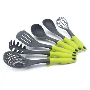 Set di utensili da cucina in Nylon utensili e gadget da cucina colorati