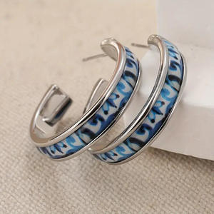 Aros de oro E4601, joyería fina clásica unisex, aretes chapados en oro de 18 quilates para mujeres y hombres, pieza de moda. - Product Image 6