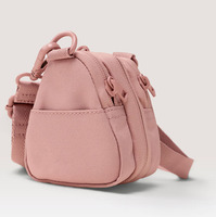 Sac bandoulière pliable personnalisé OEM ODM pour femme, sac à bandoulière extensible, mini pochette de voyage pour les trajets quotidiens, le shopping et les sorties