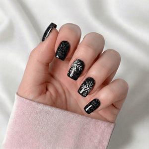 Faux ongles à presser en PMMA, noirs scintillants, motif flocon de neige de Noël, forme carrée moyenne, thème hiver, réutilisables, motifs blancs - Product Image 1