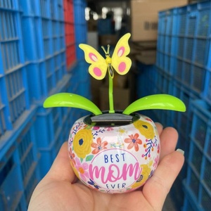 Accesorios para Automóviles con Girasol Automático que se Mueve con Energía Solar, Diseño de Flor de Manzana, Impresión de Logotipo Personalizable, Decoraciones para Automóviles - Product Image 6
