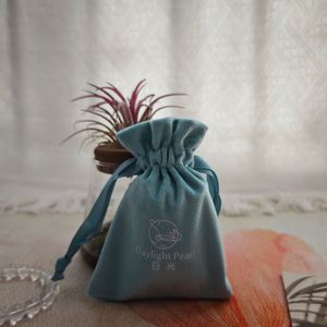 Sac à Bijoux Personnalisable en Velours Doux Haut de Gamme avec Cordon de Serrage pour Colliers et Rouges à Lèvres – Offre Spéciale - Product Image 2