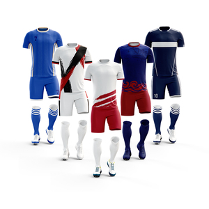 Tenue de football personnalisée de qualité supérieure, coupe classique, 100 % polyester, dernière collection pour hommes - Product Image 5