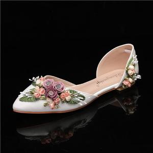 Nouvelle mode ballerines blanches chaussures de mariage pour femmes appartements confortables fleur sans lacet chaussures pour la mariée - Product Image 2