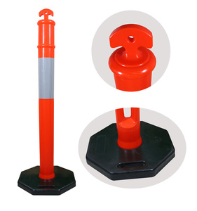 Cônes de délinéateur PE de 44 pouces de hauteur Poteau en T avec bande réfléchissante Base en caoutchouc flexible Poteau d'avertissement de trafic routier - Product Image 2