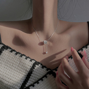 Lucky Wheel Necklace White Gold Geometric Design Bezel Setting Collarbone Chain For Women Gift Occasion - Product Image 2
