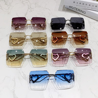 Nouvelles Lunettes de Soleil Cœur Amincissantes Sans Monture à Bords Coupés, Grande Taille, Style Mode Européen et Américain, Protection Solaire, Nouveauté Transfrontalière