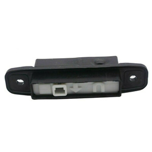 Ouvre-coffre Toyota 84840-28040 Noir Pièce de rechange pour Land Cruiser LC200 - Product Image 2