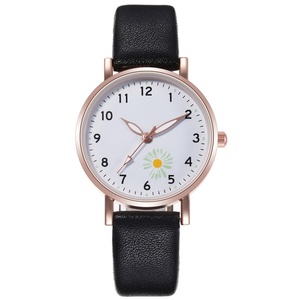Nouvelle montre tendance simple de style coréen pour femmes étudiantes, montre à bracelet en cuir lumineux, montre légère et fraîche pour étudiantes - Product Image 2