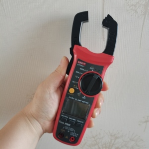 Nouveau multimètre pince ampèremétrique UNI-T UT204 PLUS professionnel numérique True RMS avec testeur électrique NCV et sélection automatique de plage - Product Image 3