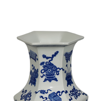 Vase hexagonal à couvercle bleu et blanc peint à la main pour l'arrangement floral