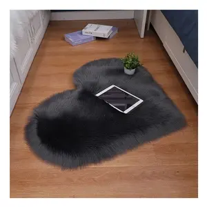 Super Soft Rug Heart Shaped Soft And Comfortable Plush Carpet For Living Room And Bedroom Floor Rugs For Living Room