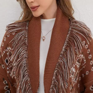 Cardigan da Donna 2025 Stile Vintage Etnico Jacquard Maglione Lungo Lavorato a <span class=keywords><strong>Maglia</strong></span> <span class=keywords><strong>con</strong></span> <span class=keywords><strong>Frange</strong></span> e Nappe per l'Autunno Logo Frontale - Product Image 2