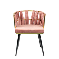 Chaise de salle à manger en velours avec dossier tressé, structure en métal doré, pieds noirs pour la maison, la cuisine, le restaurant, l'hôtel, les événements et les mariages