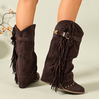 Bottes Western Femme en Daim Montantes Mi-Mollet avec Pompons, Rivets Décoratifs, Boucle Métallique, Talon Compensé, Style Décontracté, Automne Hiver