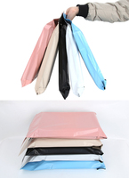 Enveloppe en plastique personnalisée avec impression du logo OEM Sacs d'expédition biodégradables biodégradables pour l'emballage d'enveloppes en polyéthylène