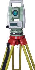 Estación Total de Alta Precisión Multivoltaje, Teodolito 220V 100W IP65, Equipo de Topografía y Cartografía con Pantalla Digital y Teclado, 1 Año de Garantía - Product Image 2