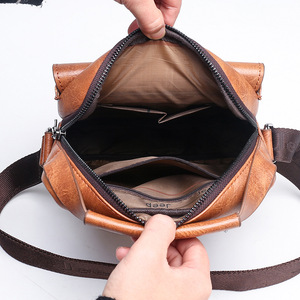 Borsa a Tracolla di Alta Gamma per Uomo, Zaino <span class=keywords><strong>Vintage</strong></span> per Affari, Borsa da Viaggio Impermeabile e Portatile - Product Image 4