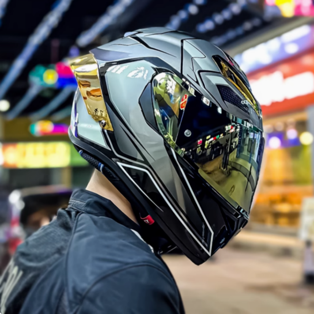Customized Logo Motorcycle Helmet DOT Standard ABS Material Dual Visor Full Face Helmet Washable Lining with Eelctroplated Tails