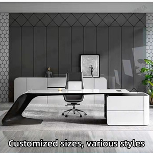 Bureau de direction haut de gamme, moderne, extensible, modulaire, réglable en hauteur, en bois laqué clair, design personnalisé, usage commercial - Product Image 6