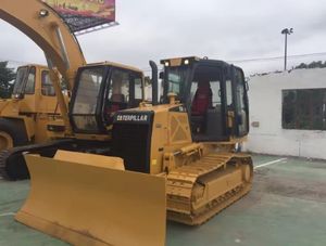 Dijual kucing D5K bulldozer asli D5K bulldozer ulat d5k <span class=keywords><strong>dozer</strong></span> dalam kondisi bagus - Product Image 4