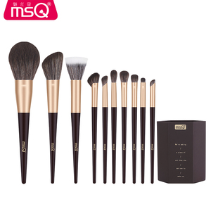MSQ Ensemble de pinceaux de maquillage végétalien 10 pièces Sac tubulaire en poils synthétiques Bonne qualité Ensemble de pinceaux cosmétiques bon marché pour le visage Fond de teint utilisé pour les yeux - Product Image 3