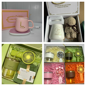 Set Regalo Personalizzato con Tazza e Asciugamano per Compleanno <span class=keywords><strong>Donna</strong></span>, Souvenir Natalizio, Bomboniera per Ospiti Matrimonio, Regalo di Ringraziamento Unico per Signore - Product Image 2
