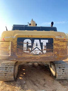 Excavatrice sur chenilles hydraulique Caterpillar CAT323D2L 23T d'occasion, modèle 2022, moteur inclus, puissance 110 kW, excellent état - Product Image 3