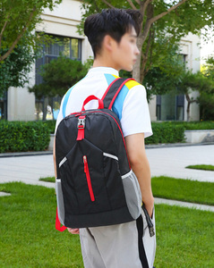 حقيبة ظهر مدرسية جديدة للطلاب بالجملة، حقيبة سفر خفيفة الوزن للجنسين قابلة للتخصيص، حقيبة رياضية للتسلق والأنشطة الخارجية - Product Image 2