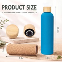 Botol Air Sauna Stainless Steel Berinsulasi Dinding Ganda 34 oz, Dingin Saat Disentuh, dengan Tutup Gabus & Selongsong Neoprena yang Dapat Dilepas