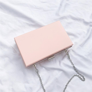 Borsa <span class=keywords><strong>Clutch</strong></span> in Acrilico Trasparente con Dettagli <span class=keywords><strong>Argento</strong></span>, Borsa a Tracolla in Acrilico Trasparente con Finiture <span class=keywords><strong>Argento</strong></span> - Product Image 4