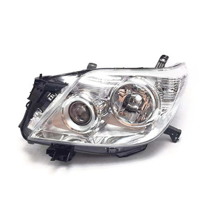 Faros delanteros halógenos compatibles con Toyota Prado LC150 2010-2013. - Product Image 1