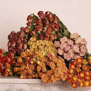Venta al por mayor Arreglo de boda para el hogar Hermosas flores secas reales Múltiples colores Flores secas Ramo de rosas para la decoración diaria