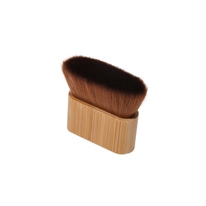 Brosse à poussière pour nail art en gros avec manche en bambou, tête de brosse souple et moelleuse en acrylique pour le nettoyage et le retrait des ongles - Product Image 1