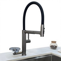 Robinet de cuisine moderne gris chaud/froid en acier inoxydable 304 avec pulvérisateur flexible en céramique argenté électroplaqué et rotation à 360°