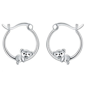 Orecchini a Forma di Koala per Donne, Gioielli Minimalisti e Delicati alla Moda - Product Image 1