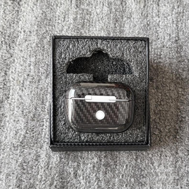 shiny carbon fiber(button opened)