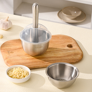 304 Stainless Steel Multifunctional Garlic Masher, Household Manual Pestle & Mortar for Grinding Mashing with Lid - Product Image 5